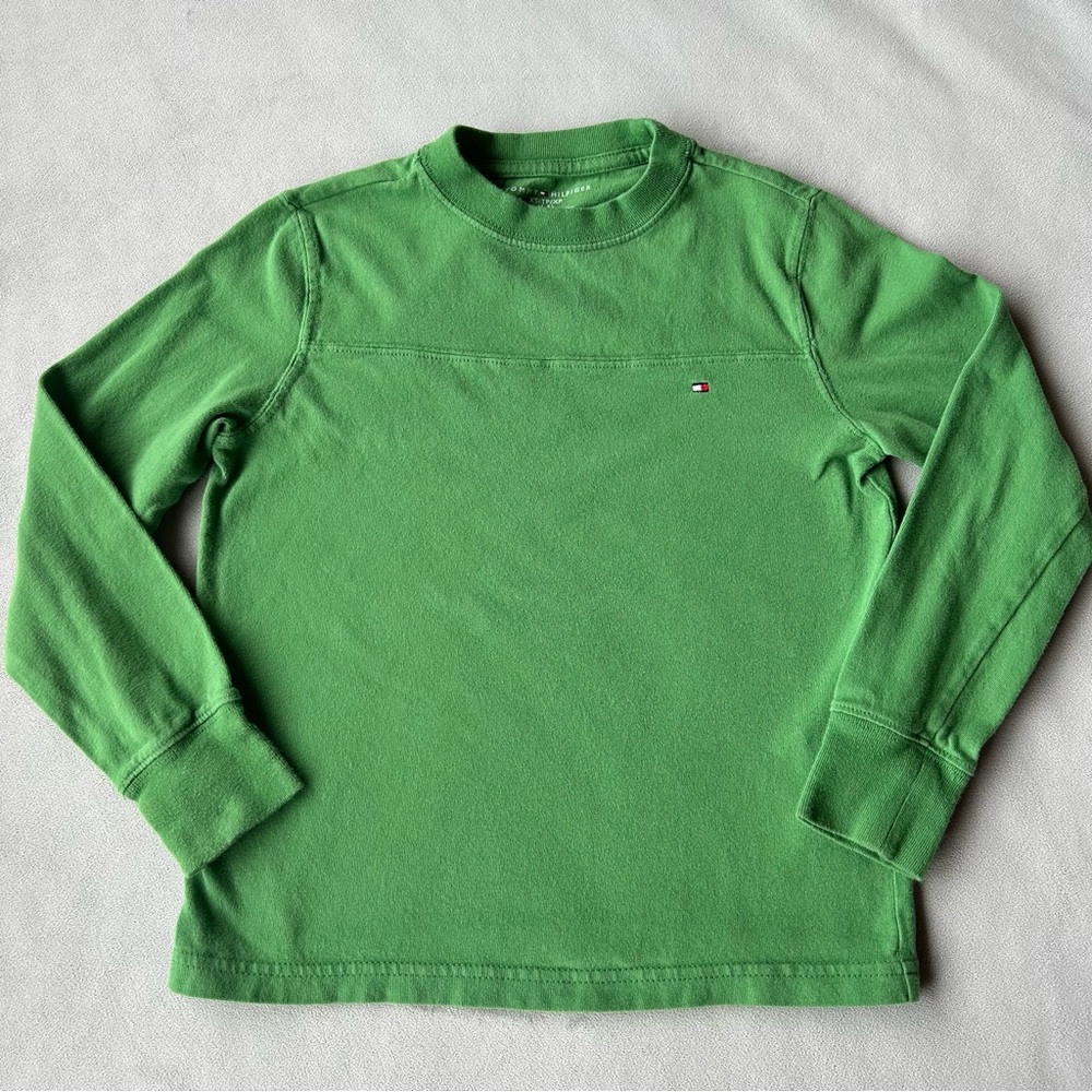Tommy Hilfiger ~ Long Sleeve Tee ~ Green ~ Boys Size XS (4-5)